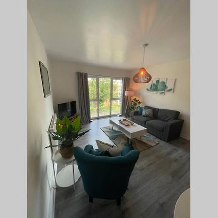 27 Lock Keepers Court By Mia Living Spacious 2 Bedroom Apartment With Free Parking Cardiff Exterior photo